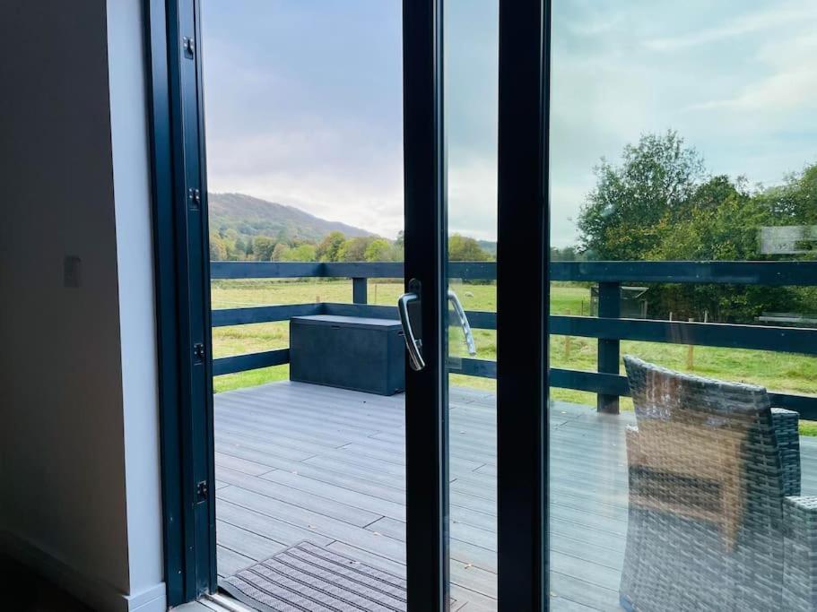 Chalet Riverview & Luxury Hot Tub